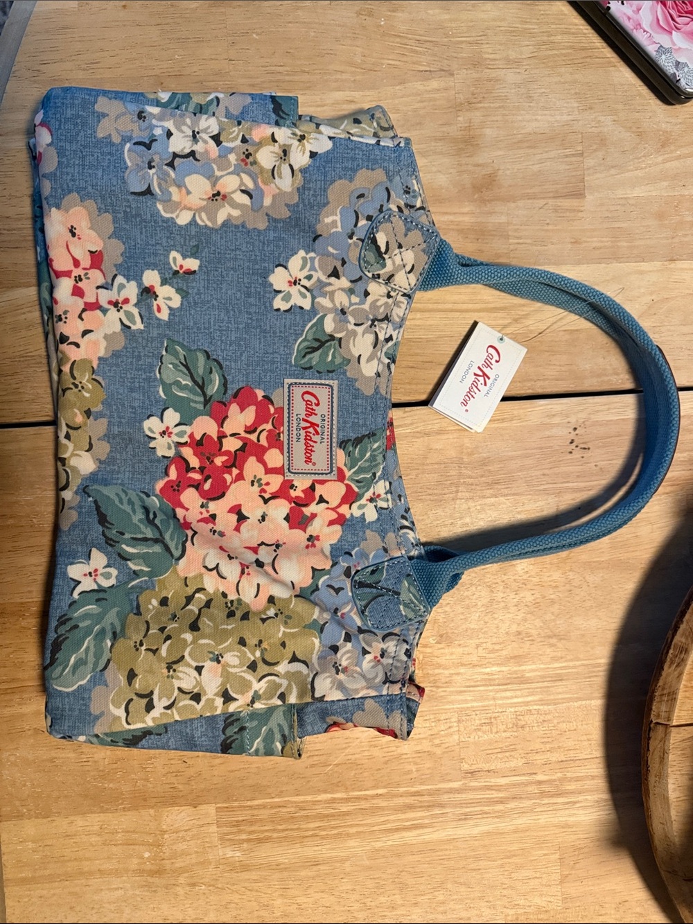 Cath Kidston Matt Oilcloth Daybag Hydrangea NWT